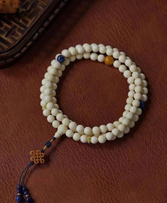 蜜蜡和猛犸哪个收藏价值高,猛犸单个牙收藏价值高吗