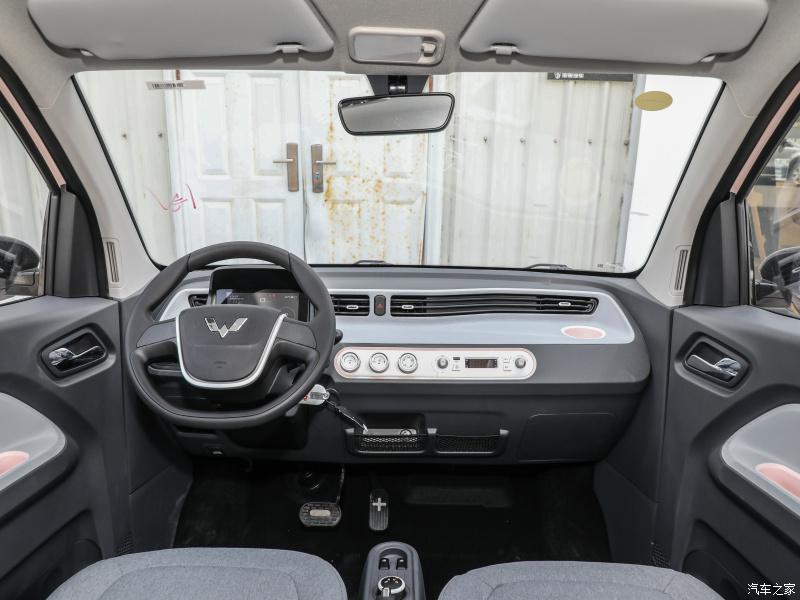 宏光miniev人民的代步车轻松款,宏光miniev有四门版