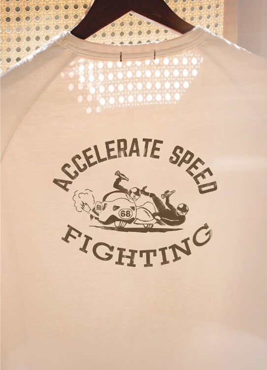 美式风复古涂鸦t恤,美式复古玫瑰印花t恤穿搭