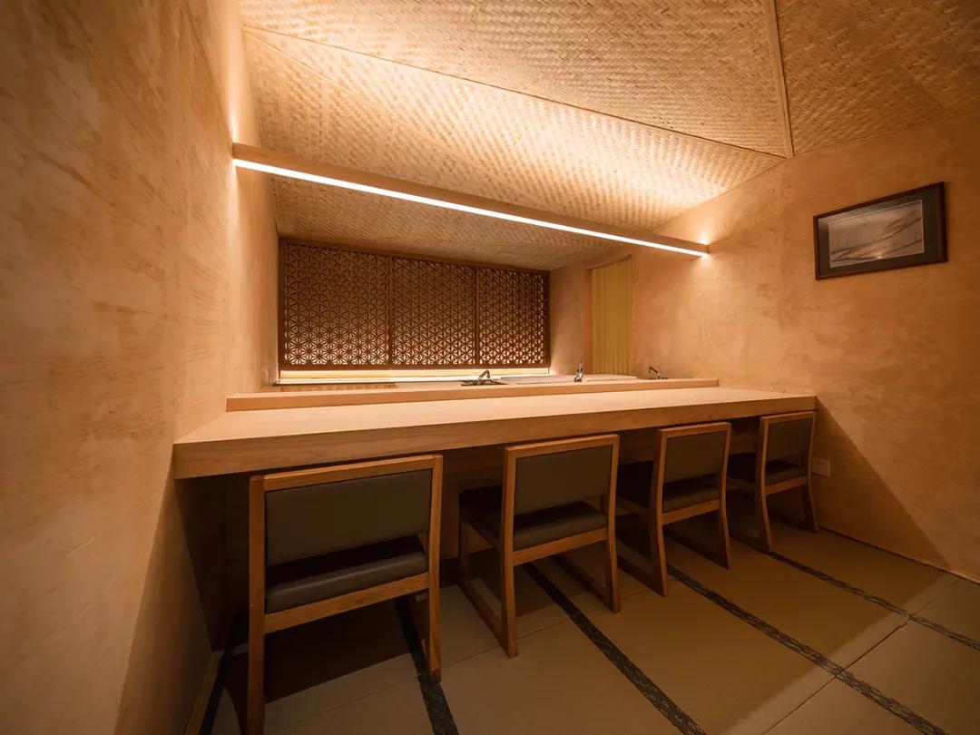 咖啡馆与餐厅一起的设计,极简咖啡厅设计案例赏析