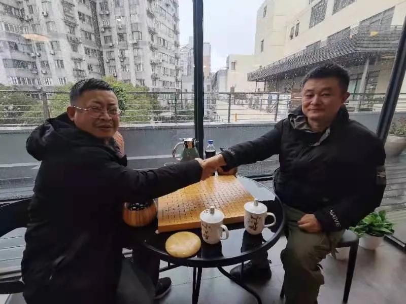 时隔十年，再次来到纹坪坊围棋社，恭喜开业大吉