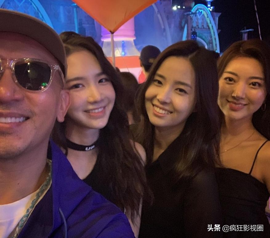 大s与韩国大叔结婚照片,深度分析大s与韩国老公结婚