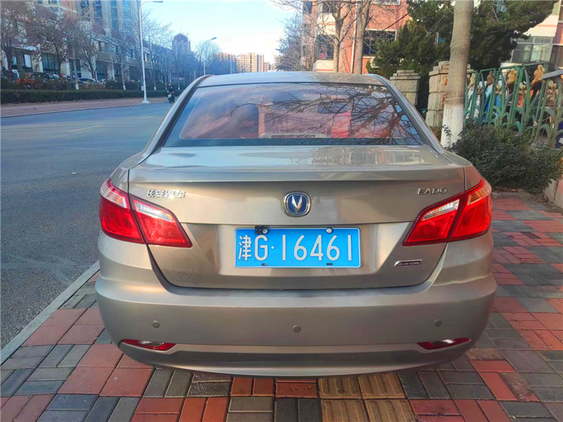 更换空调滤芯时怎么摘下手套箱,更换空调滤芯大概多少钱