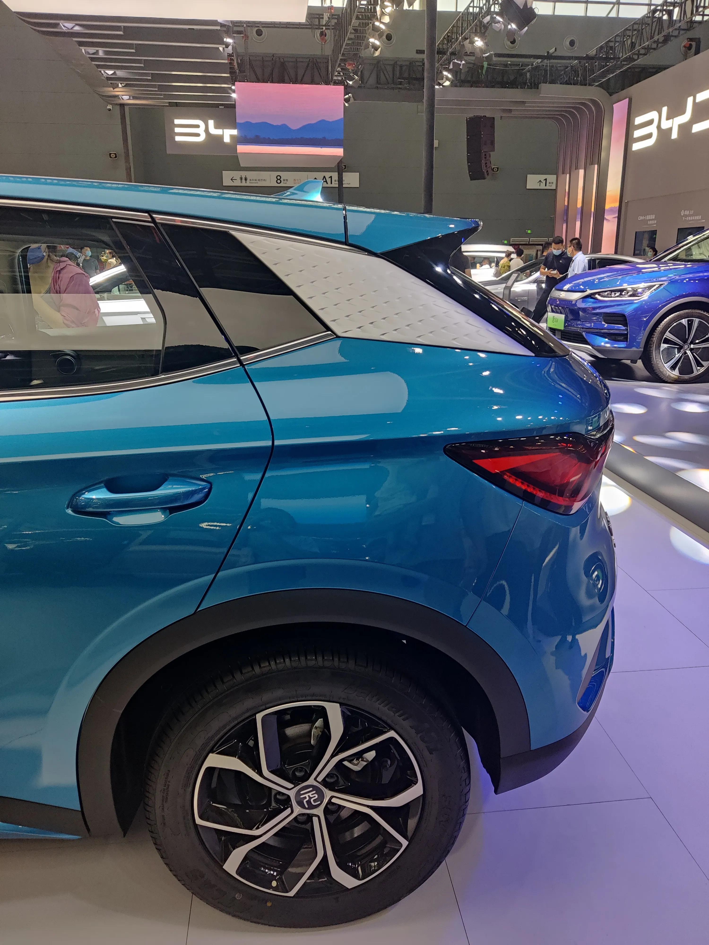 探店打卡比亚迪元PLUS