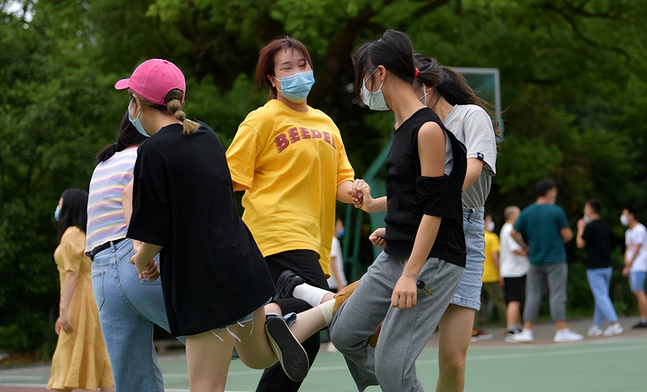 怎么可以提高记忆力快速背书,怎样才能增强记忆力背书快