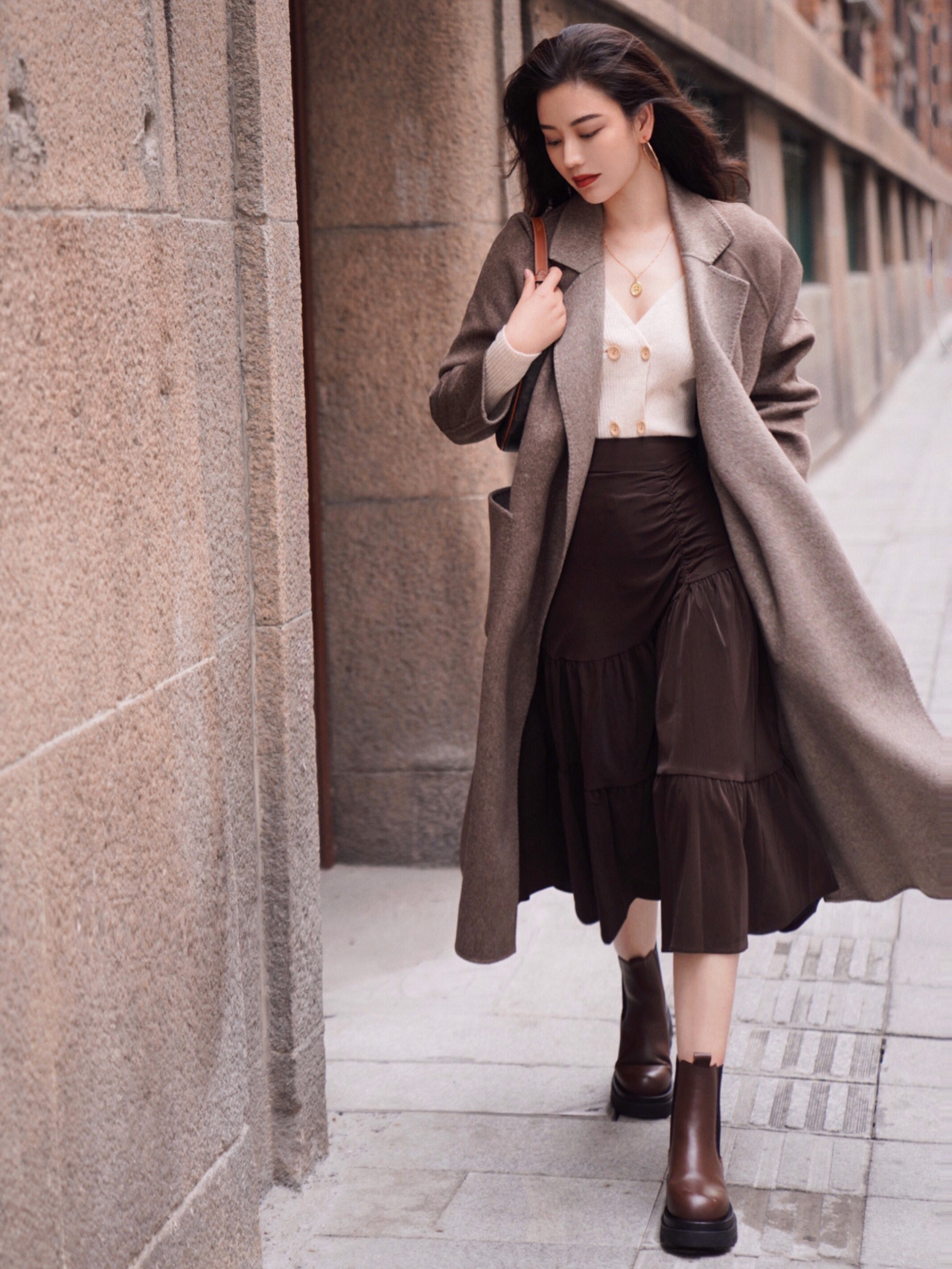 秋冬鞋子别瞎买这三款百搭又时尚,2021今年冬天流行鞋子女鞋款式