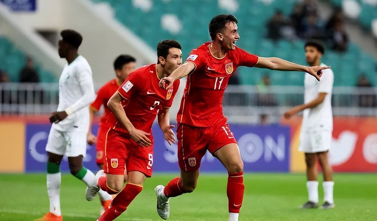 艾菲尔丁踢野球,艾菲尔丁今天上场了没有