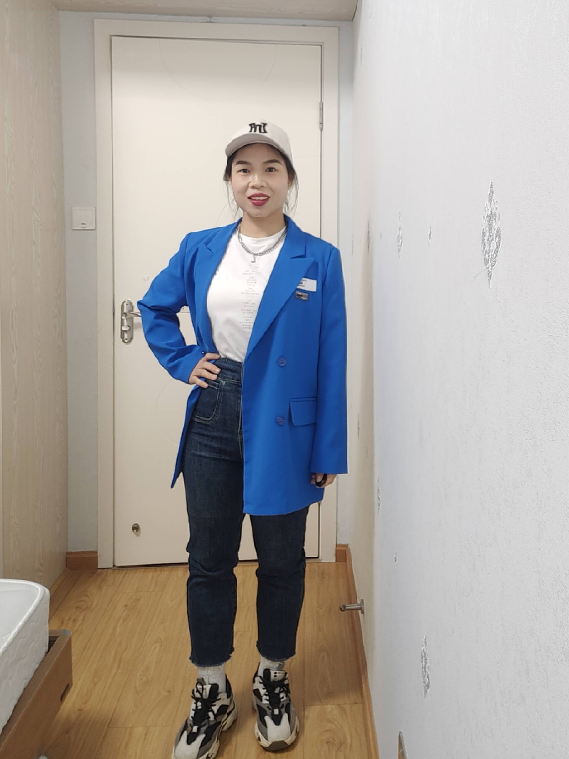 这个风格真的爱了，穿上它青春又活力，可办公可休闲