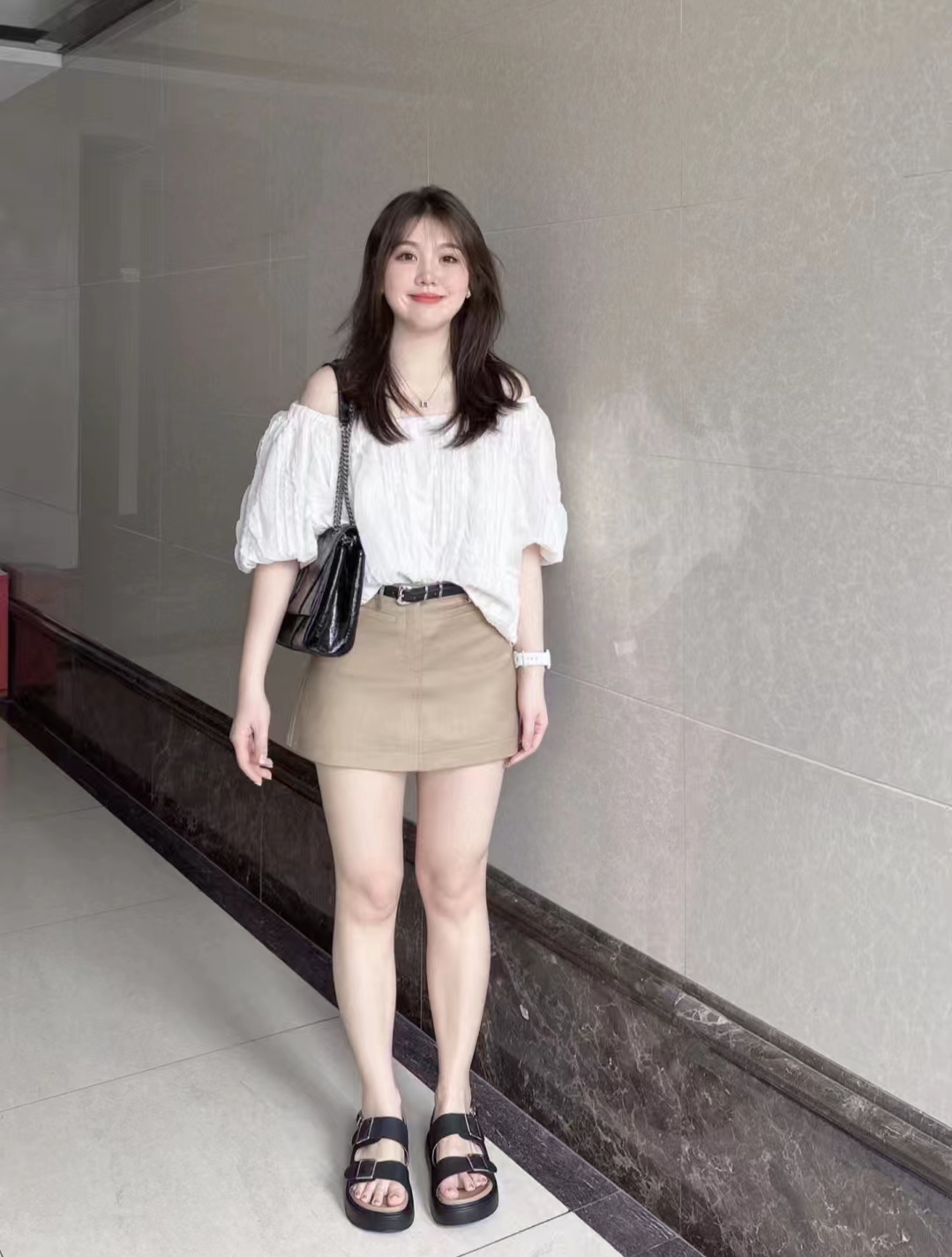 卡其色衣服怎样搭出高级感,卡其色短大衣的最佳搭配高级感