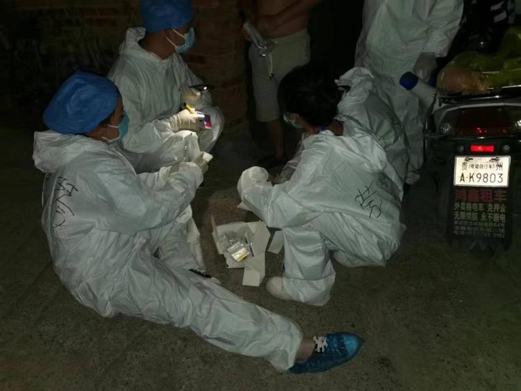 抗疫志愿者母女,疫情志愿者母女