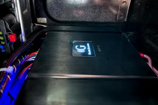 成都奔驰威霆音响改装升级,奔驰威霆音响改装