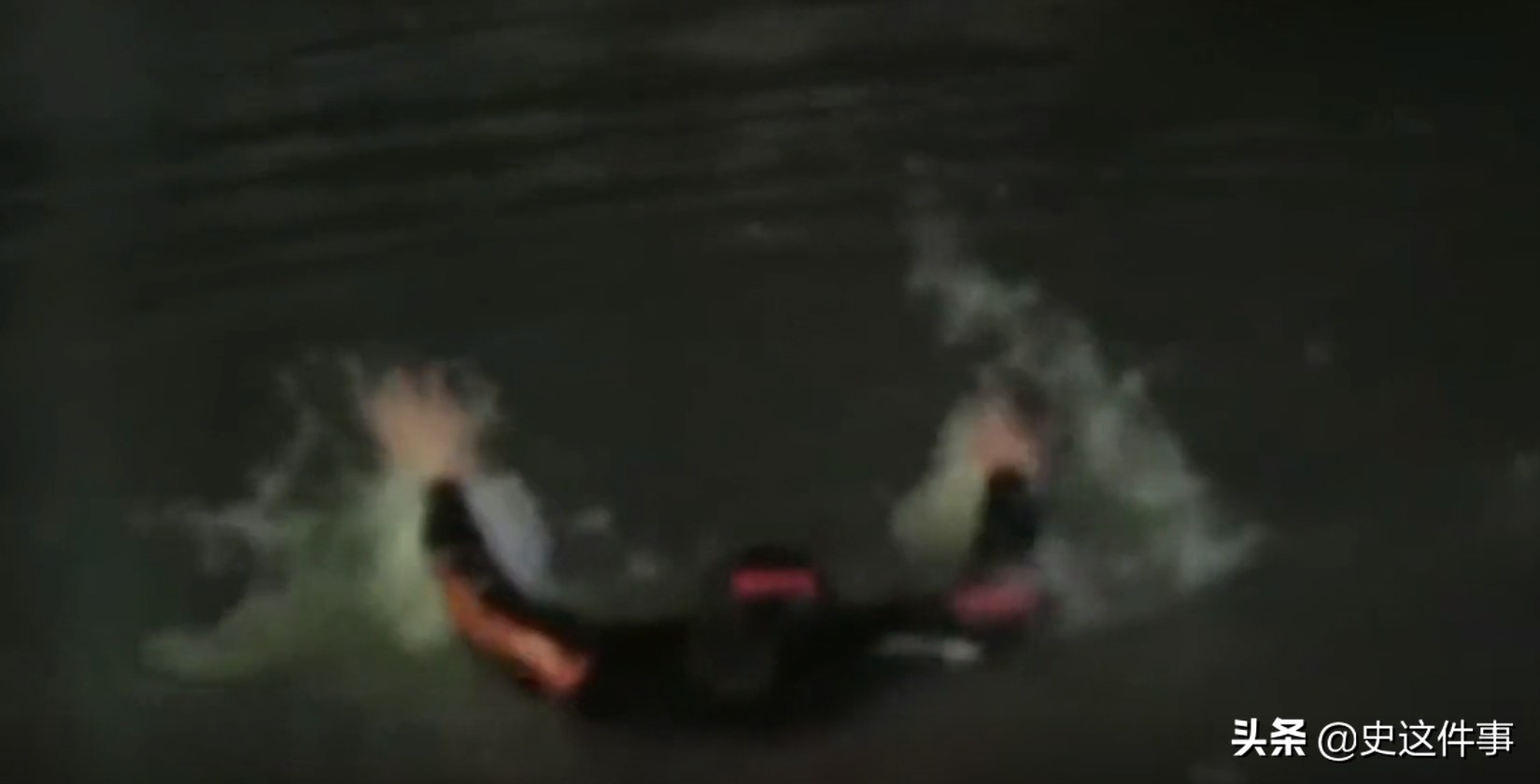 杭州钱塘江一小伙跳河救人,杭州三个小伙救人落水