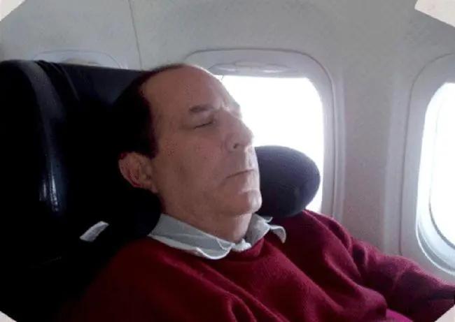 1987年小伙子花25万买无限次机票,小伙25万买一张机票后来咋样了