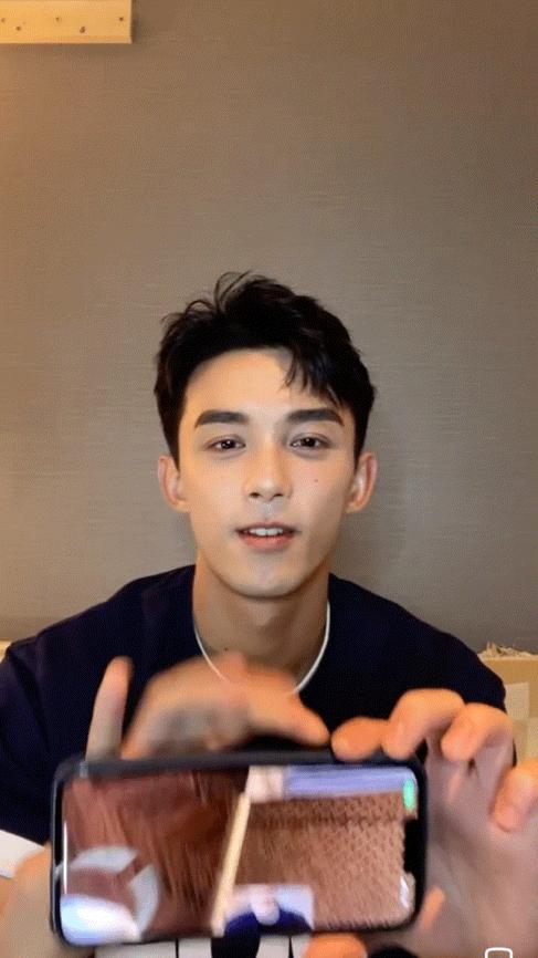 一款最帅气的男士发型,成熟男士头发稀少适合剪什么发型