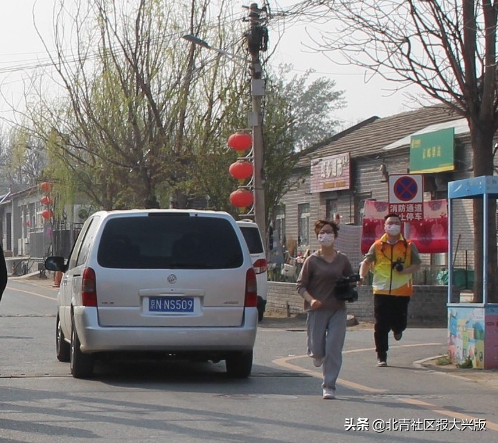 小身板蕴藏大能量图片,小小身板隐藏着巨大能量