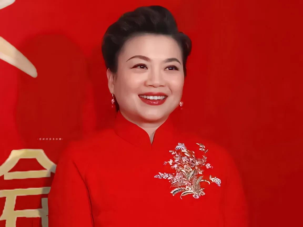 央视春晚李谷一每次登台唱的曲目,李谷一参加了多少年春晚