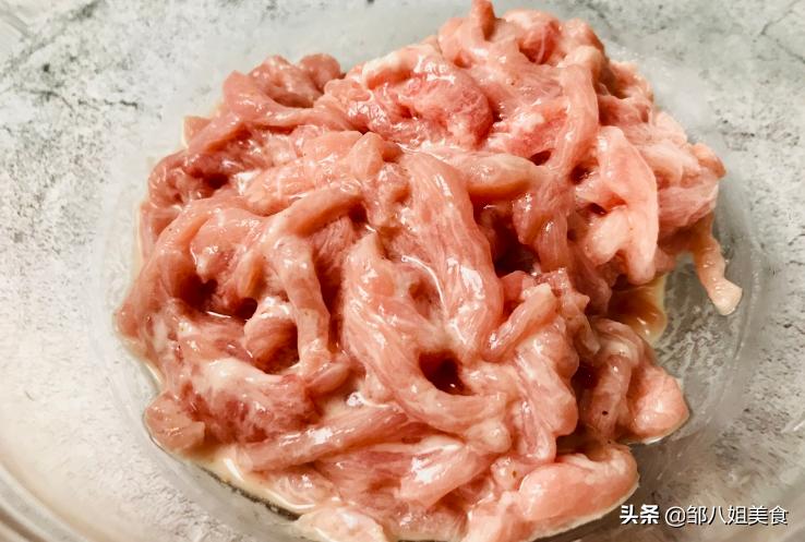 炒肉嫩秘诀,炒肉怎么做到绝对不粘锅