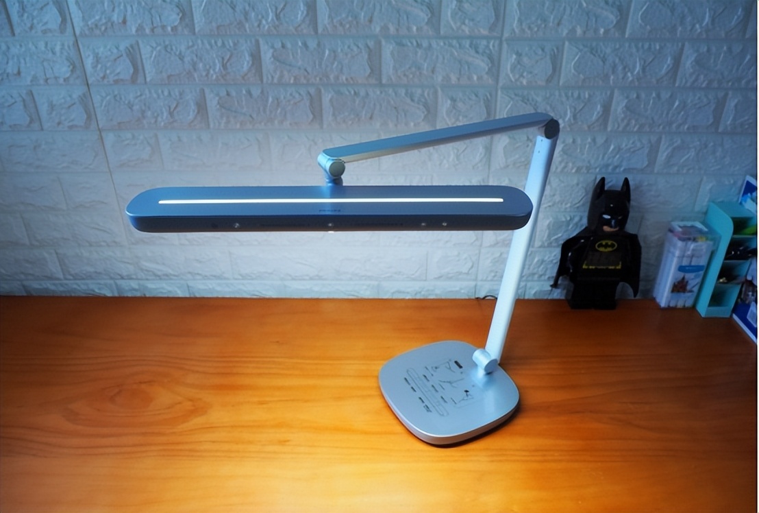 护眼灯好吗,儿童护眼台灯10-18岁护眼灯