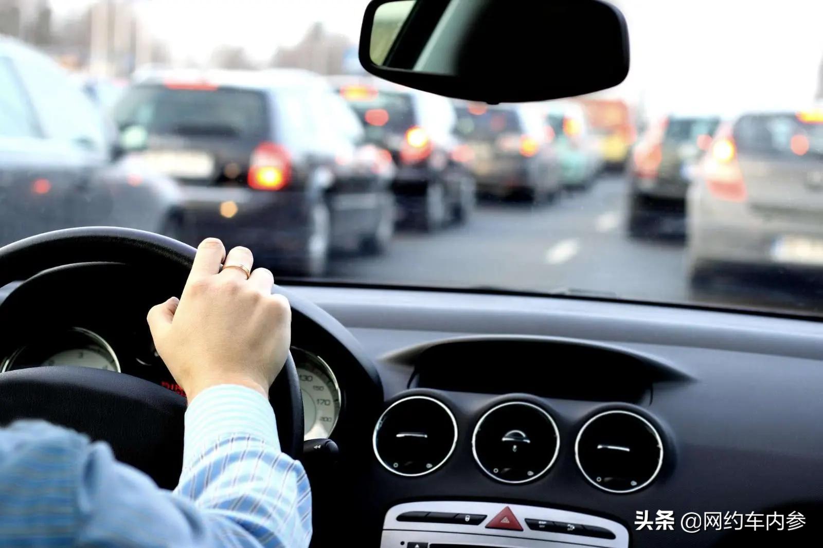 深圳网约车司机一天流水有多少,56岁网约车司机一天接单20个小时