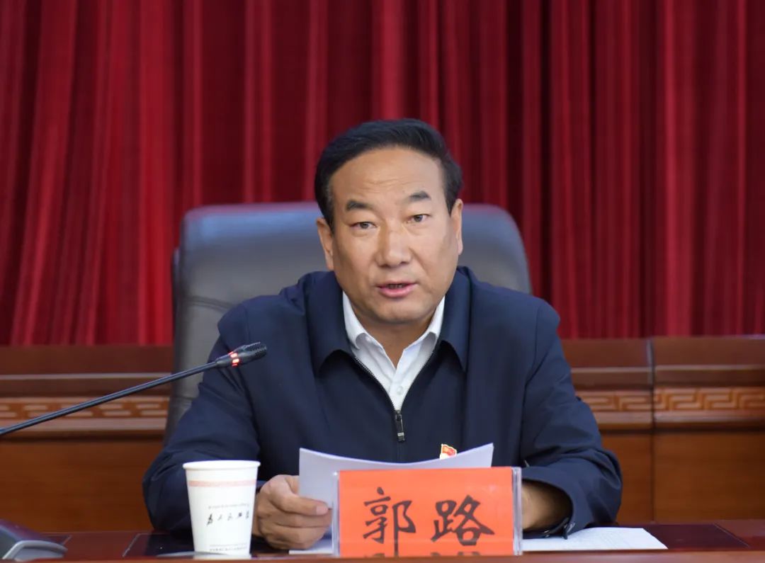 【甘南州直机关“庆七一、迎州庆”】甘南州政府办公室举行“两优一先”表彰大会暨“后浪志愿团”成立仪式