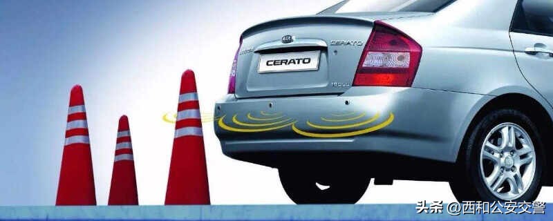 倒车老是倒不正始终是歪的怎么修,倒车车屁股老是歪怎么摆正