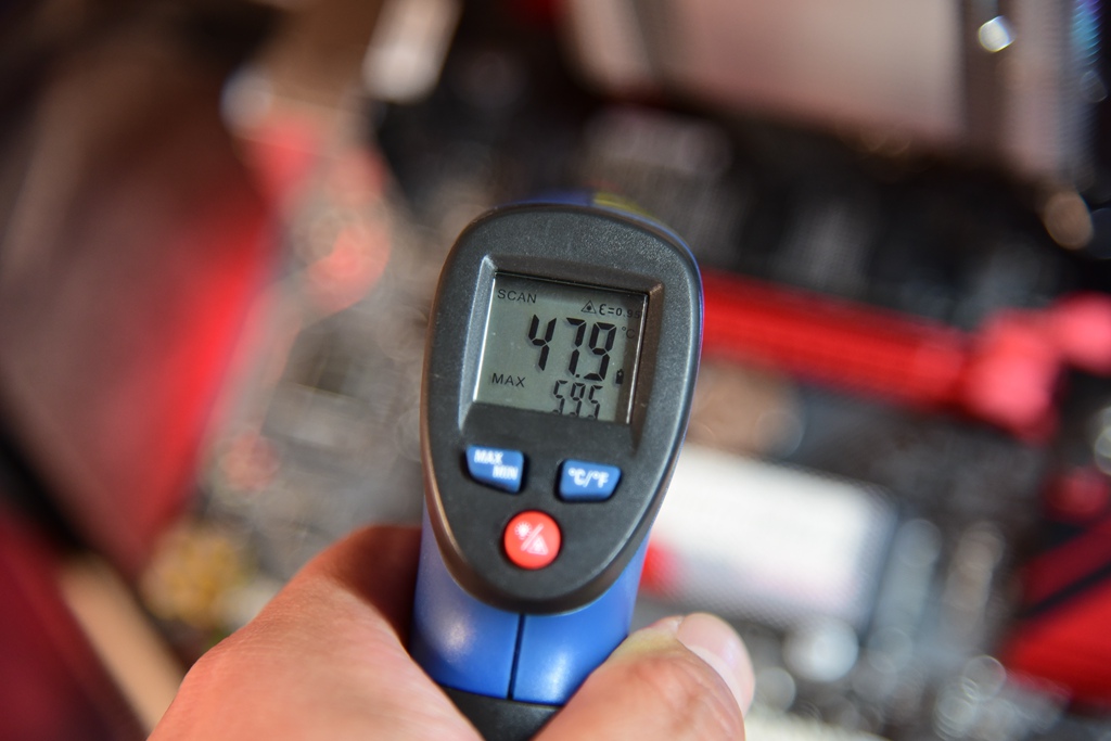 宏碁掠夺者gm7000对比致钛7100,宏碁掠夺者gm7需要什么插口