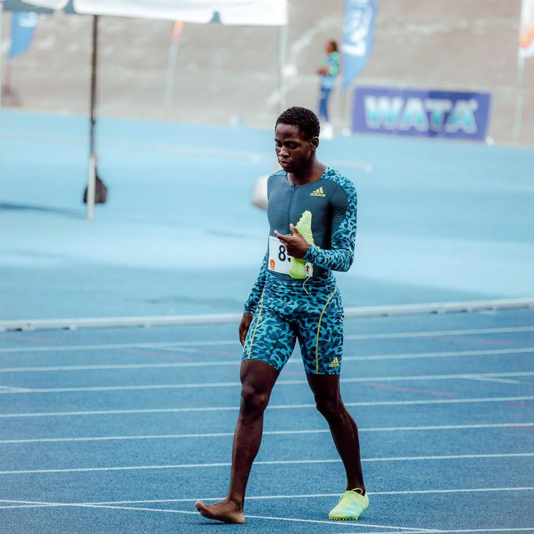 9秒81飞人博尔特奥运会卫冕三连冠,博尔特9秒72打破鲍威尔世界纪录