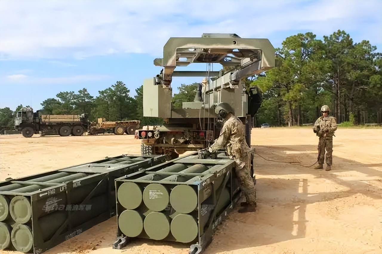 海马斯火箭炮的技术,海马斯火箭炮最新战斗画面
