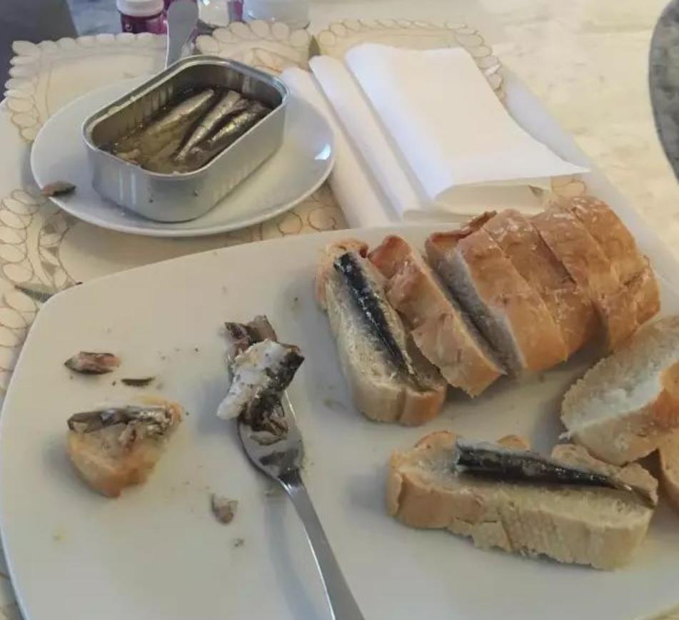 c罗解锁国家队出场200场里程碑,c罗国家队生涯第10次戴帽破纪录