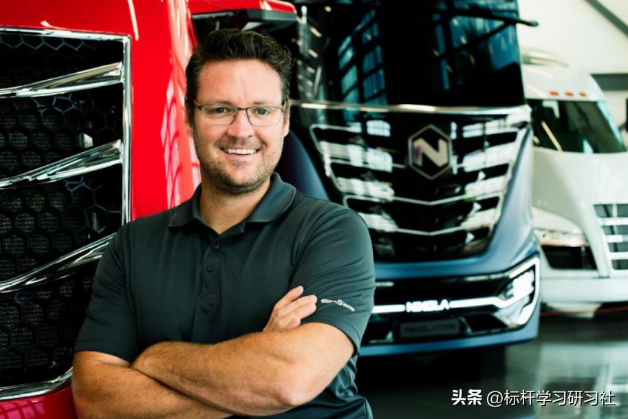 靠一辆玩具车，骗走300亿！扬言干掉马斯克的人，把自己送进监狱