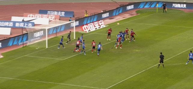 长春亚泰对天津津门虎贝里奇欢呼,萨布里奇近况如何