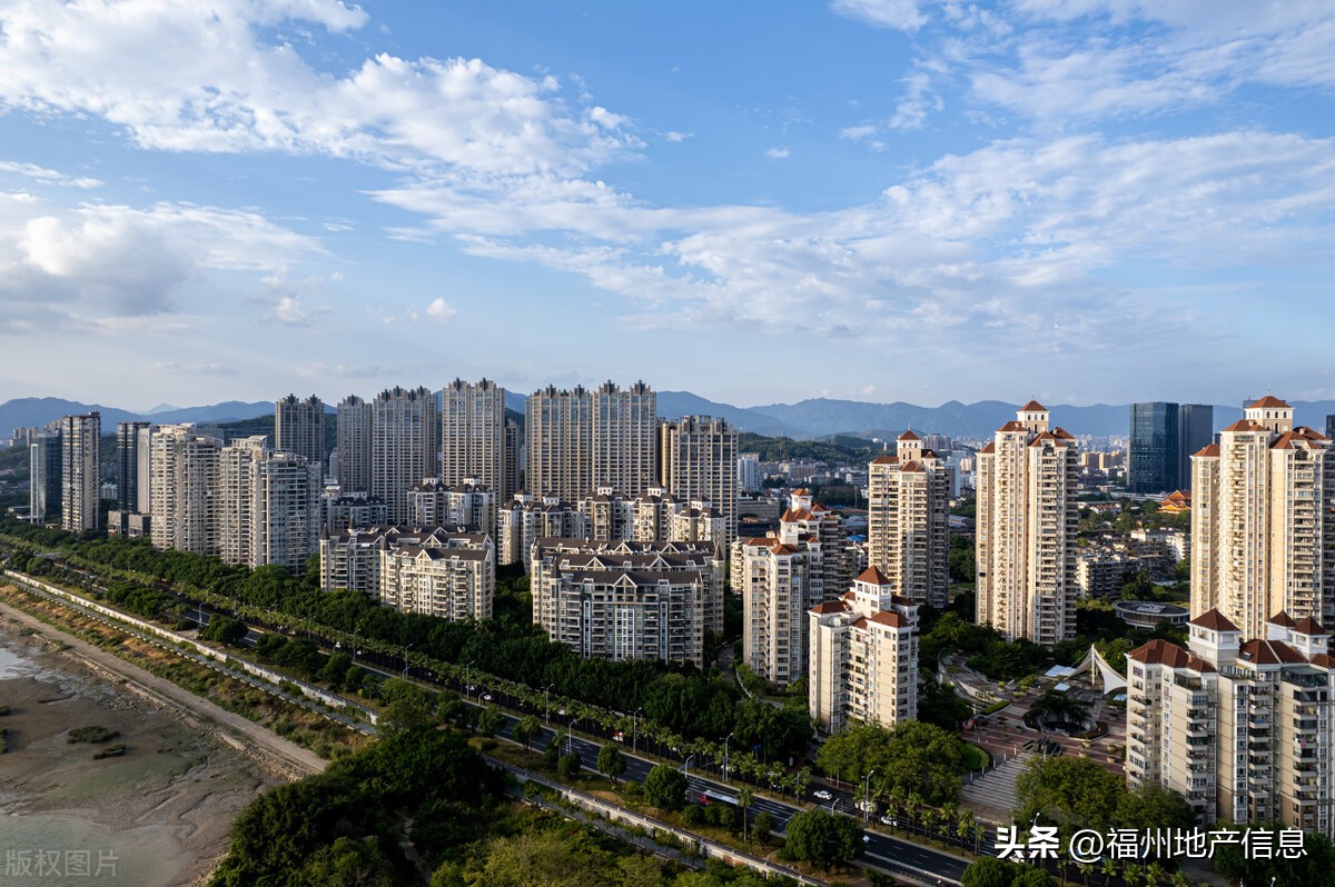 百强闽系开发商再爆惊雷：债务违约，居然连物业公司都卖了！