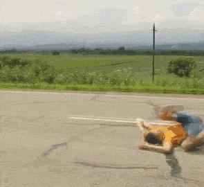 女朋友说她不能穿比较紧的衣服，我瞬间就懂了，效果原来是这样的