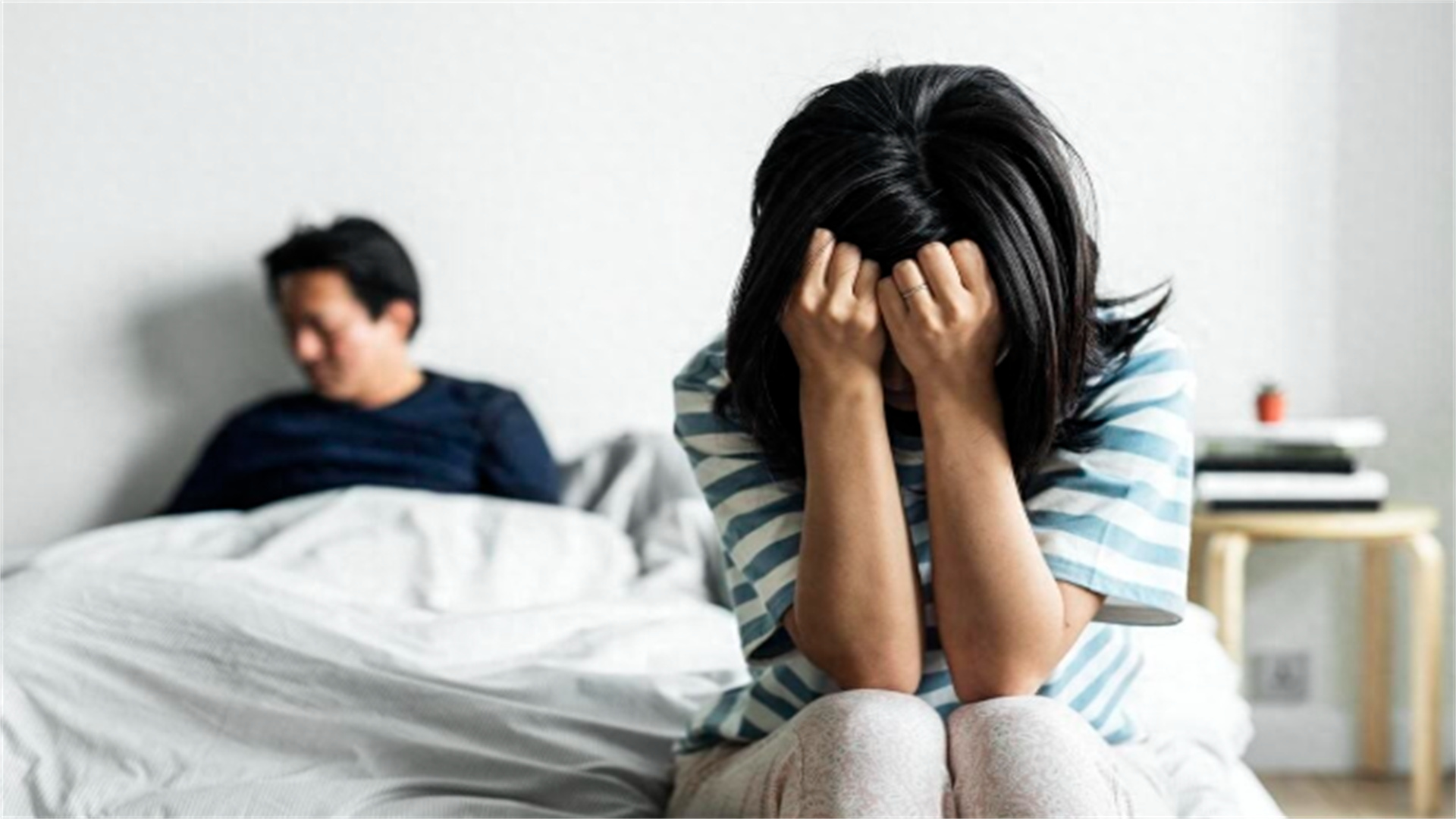 丈夫出轨小三找上门结果惨了,老公找小三悲惨遭遇案例