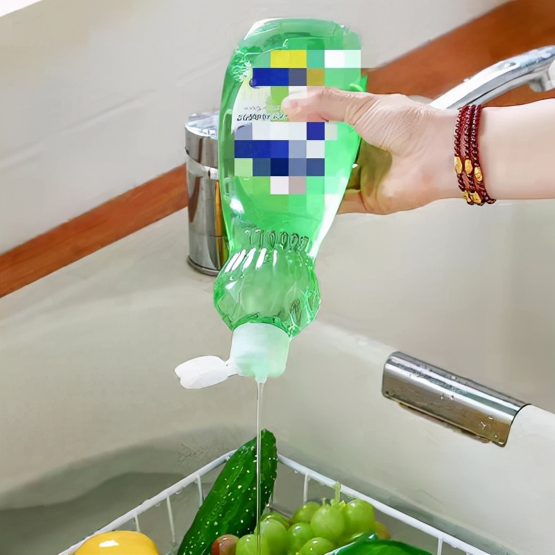 洗洁精残留对人体的危害致癌吗,洗洁精残留真的有毒且致癌吗