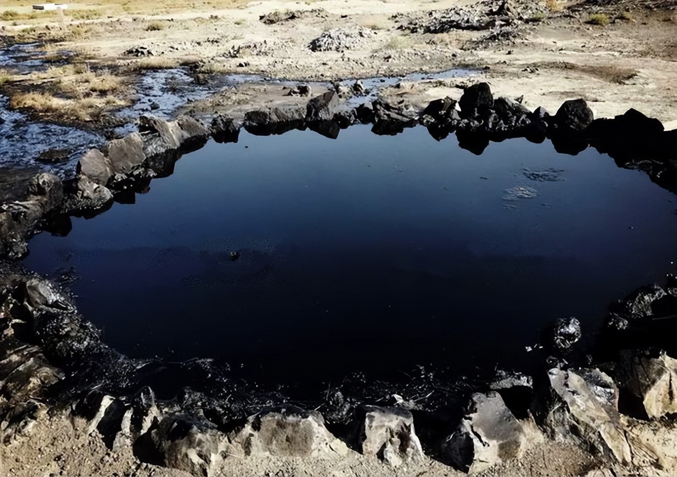 *疆新**十日6：与魔共舞，携鬼同歌