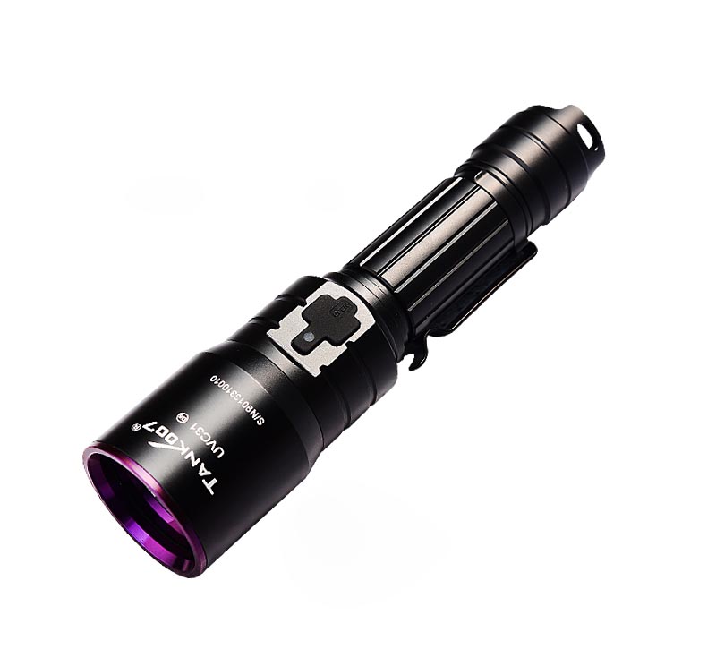 什么牌子的紫外线手电筒好,购买强光手电如何避坑