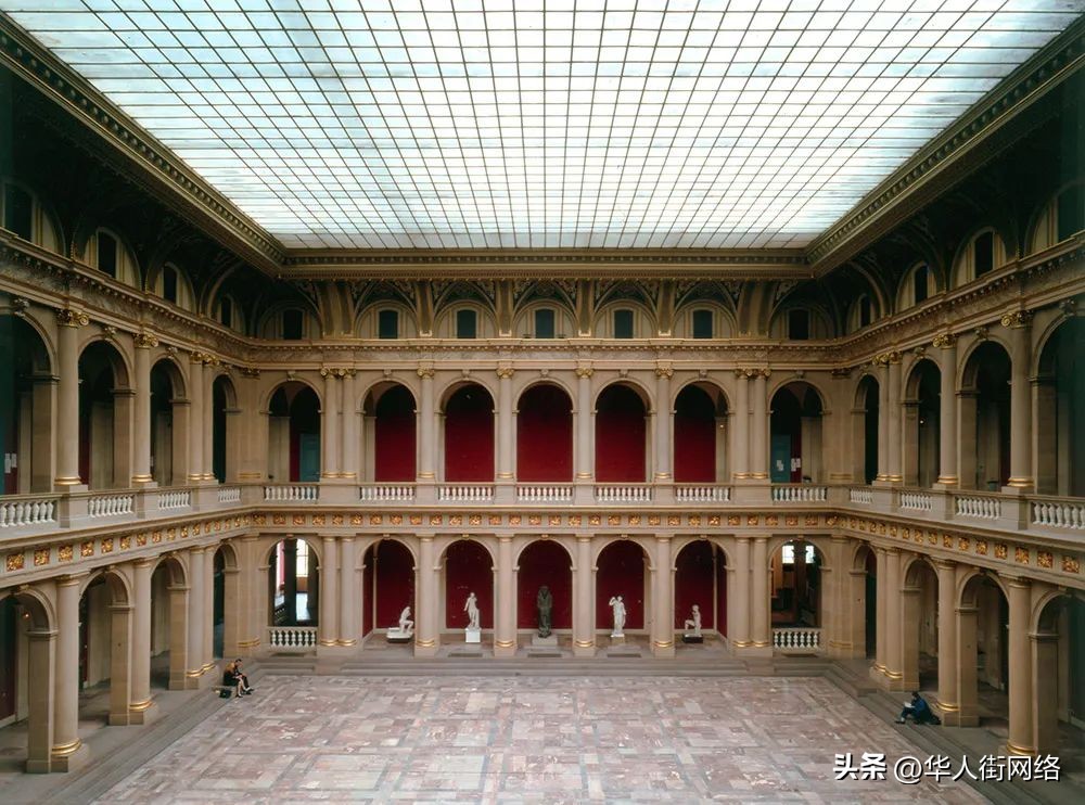 盘点法国最美的十个大学校区！在宫殿里上课是什么体验？