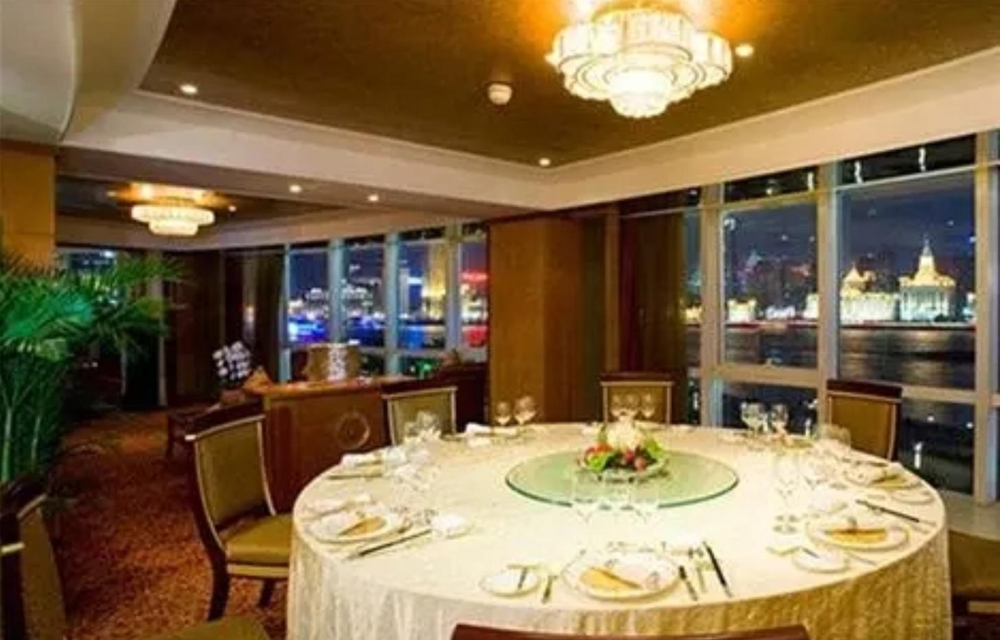 1999年，我军一少将部长参加聚餐，引起公安怀疑，逮捕后被判刑