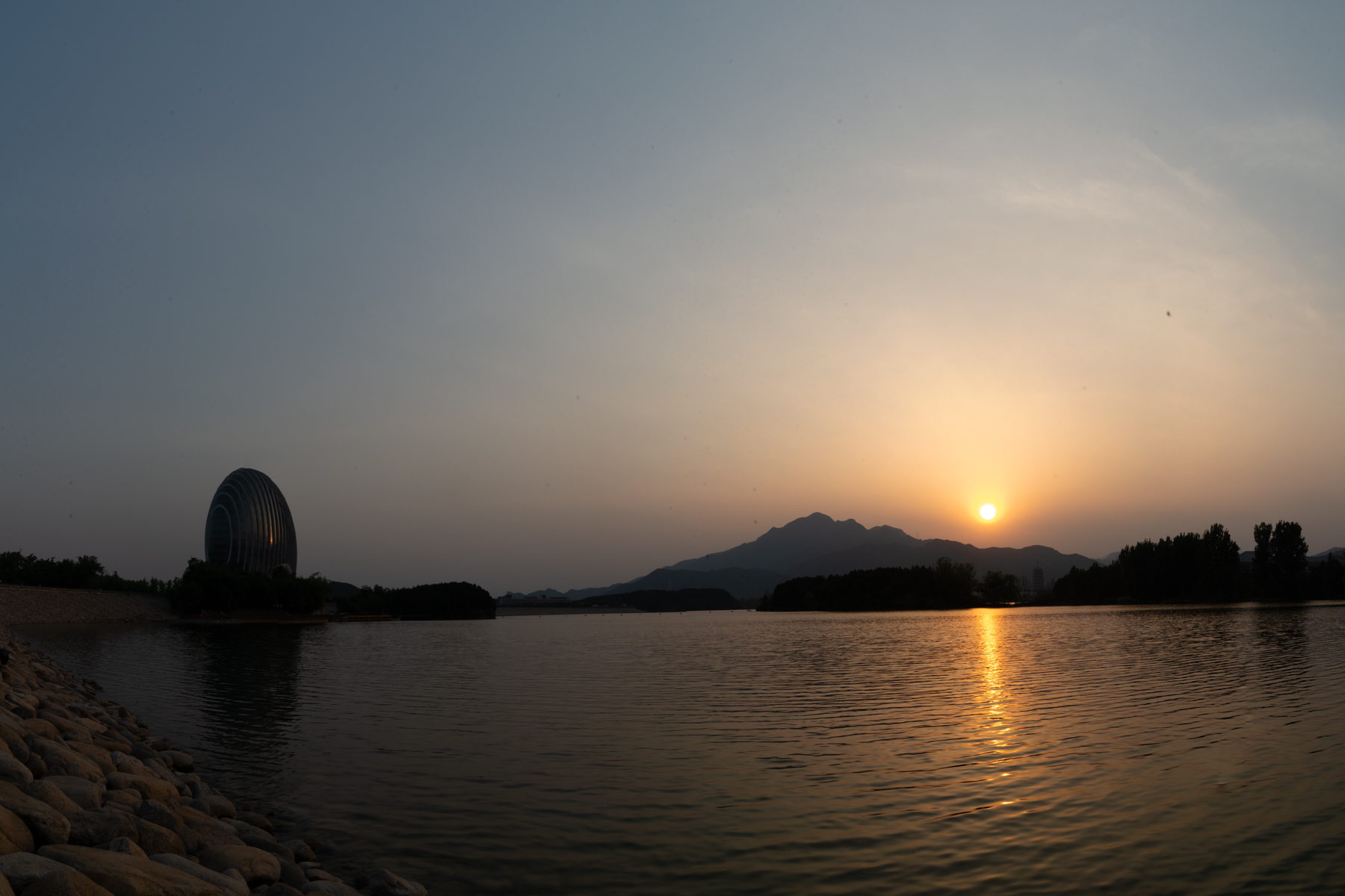 什么是raw格式和jpg格式,什么是raw格式拍摄