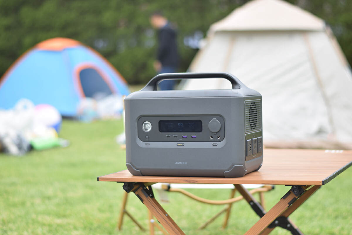 绿联户外电源gs1200实测,露营用户外电源推荐