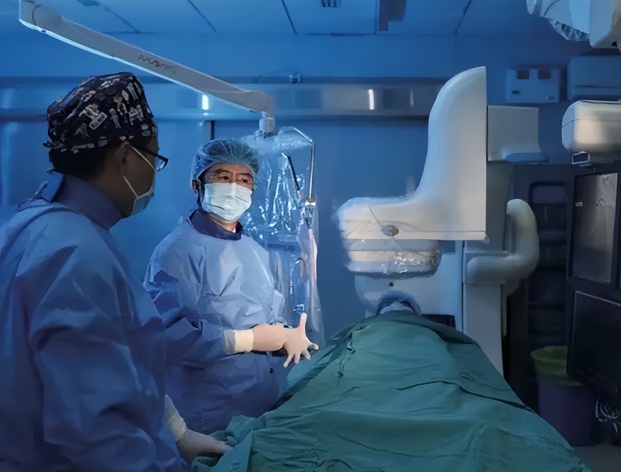 女性突然放屁多是什么病的征兆啊,女性突然放屁多是怎么回事