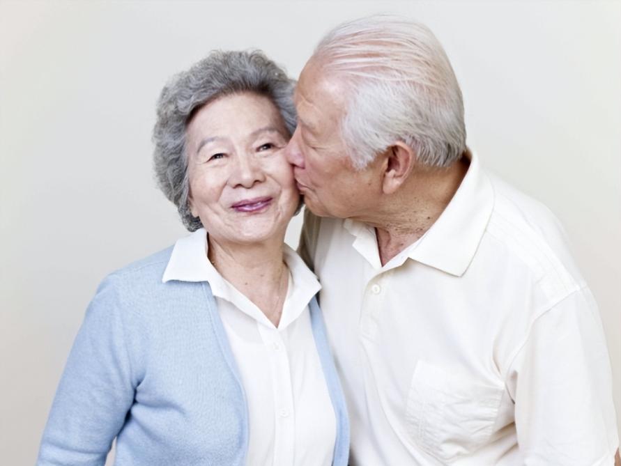 老年男艾滋的10个征兆,老年人艾滋病成为高发原因