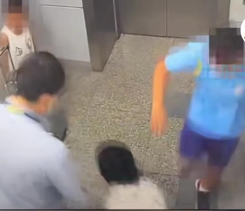 孩子的手机游戏到底有多可怕,因为玩手机游戏毁掉一辈子