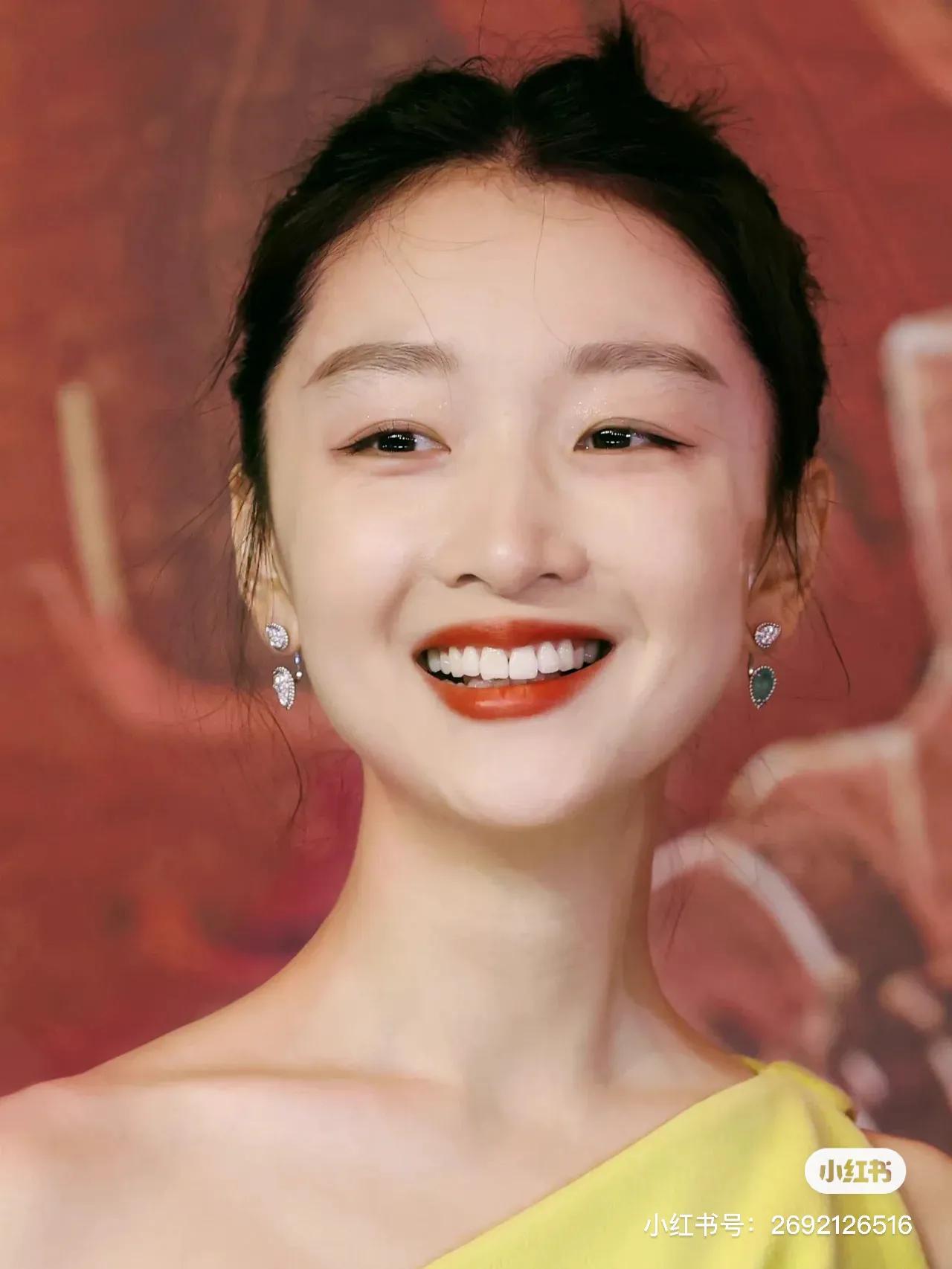 青年演员周冬雨刘昊然视频,青年演员周冬雨个人资料