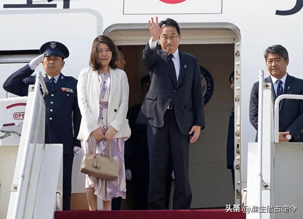 印度峰会上争奇斗艳：韩国第一夫人好嫩，日本第一夫人清新脱俗