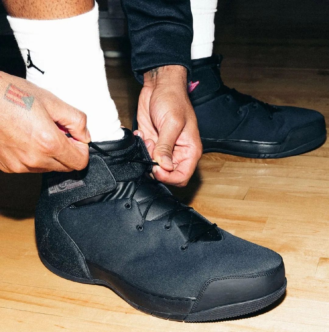 安东尼最爱的战靴！可惜再也买不到了……