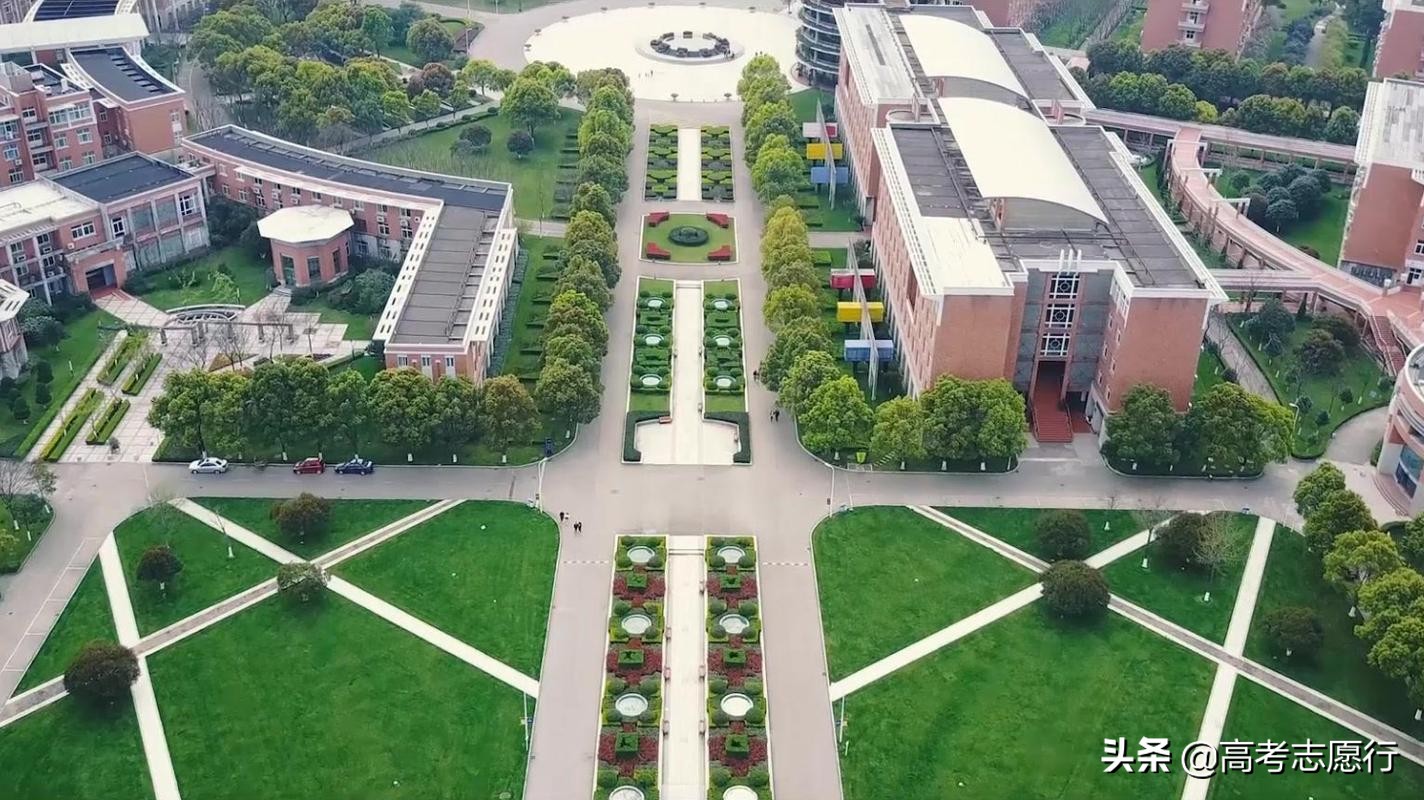 全国顶尖独立学院和公办大学比较,这两所公办二本校名却像独立学院