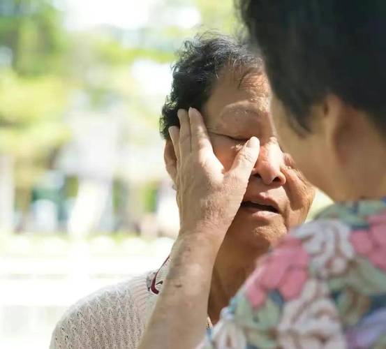60岁邻居阿姨一时大意损失惨重,竟然是因为没看过这个!!!