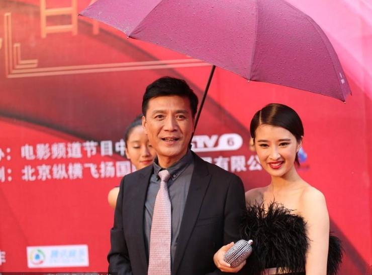 刘之冰茹萍家庭地位,刘之冰茹萍半路夫妻